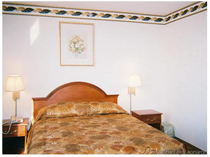 Red Carpet Inn Brooklyn New York Room photo